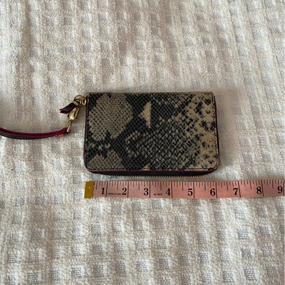 Stella&Dot python print wristlet/wallet - Picture 8 of 9